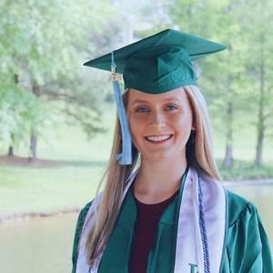 Meet your Posher, Kayla